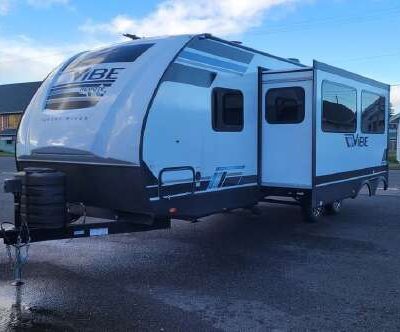 Lux Trailer